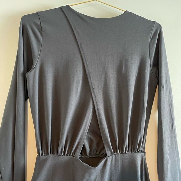 Susana Monaco Long Sleeve Mini Dress Cut-Out Back || SZ M || Charcoal Gray - Picture 4 of 9